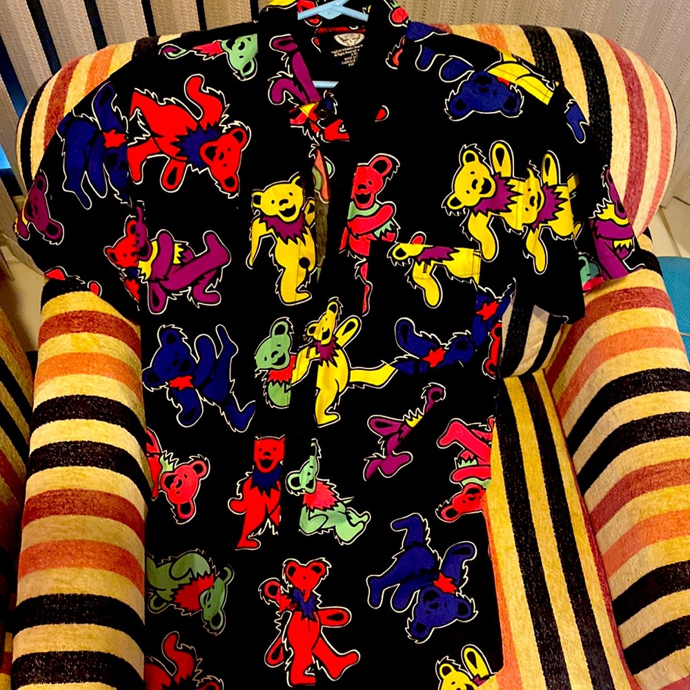 Grateful Dead Mens Size Medium Button Down short sleeved